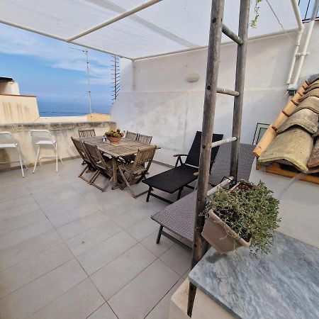 Sea-View Terrace & Bikes Moon Ortigia Holiday Home Syracuse ภายนอก รูปภาพ