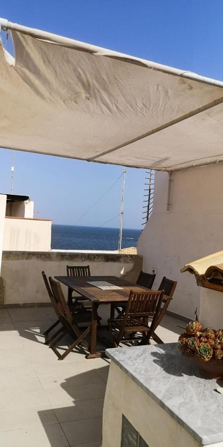 Sea-View Terrace & Bikes Moon Ortigia Holiday Home Syracuse ภายนอก รูปภาพ