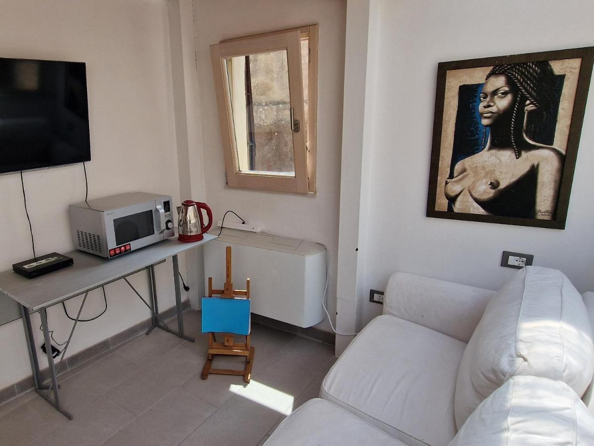 Sea-View Terrace & Bikes Moon Ortigia Holiday Home Syracuse ภายนอก รูปภาพ