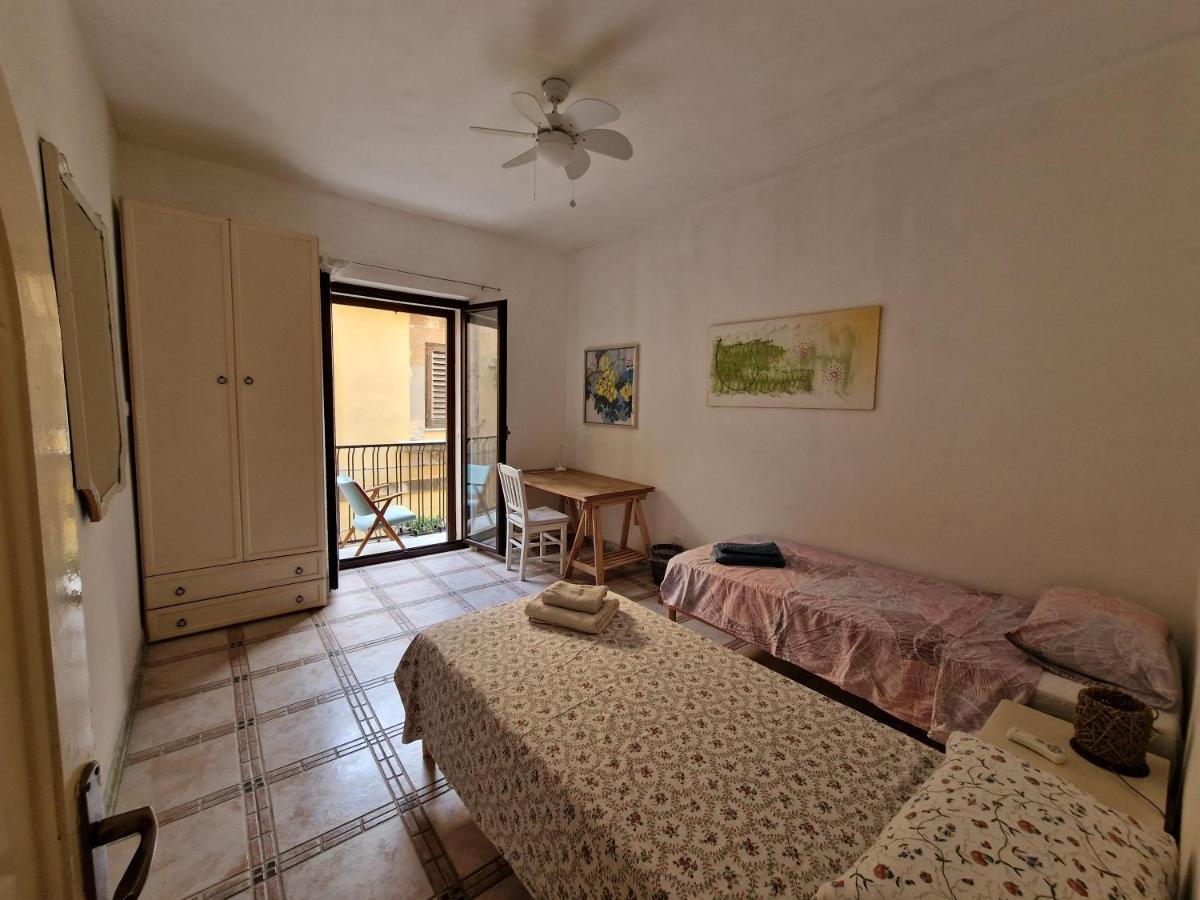 Sea-View Terrace & Bikes Moon Ortigia Holiday Home Syracuse ภายนอก รูปภาพ